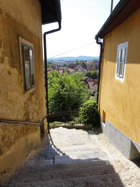 Apartment Tagrajska Любляна Стая снимка