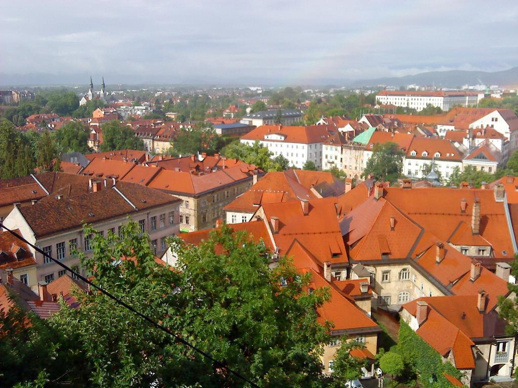 Apartment Tagrajska Любляна Стая снимка