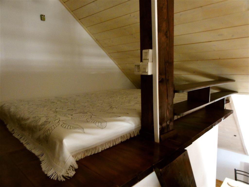 Apartment Tagrajska Любляна Стая снимка
